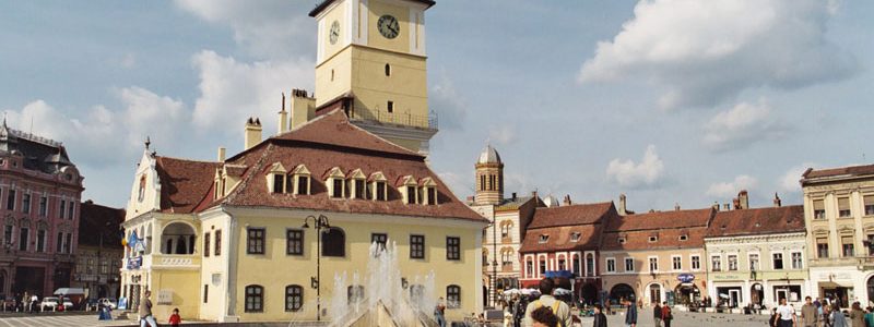 Brasov_Piata_Sfatului.jpg