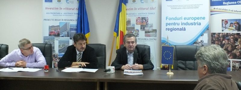 Semnare-contract-de-finantare.jpg