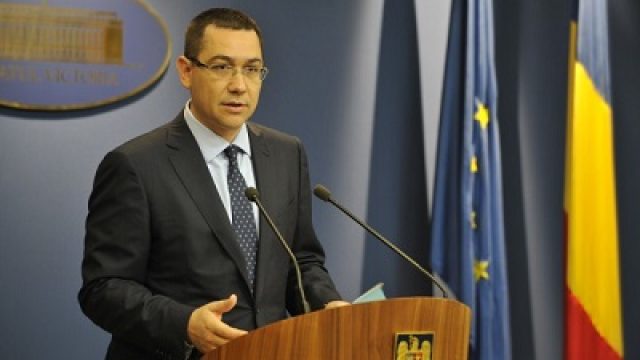 Victor_Ponta_tribuna.jpg