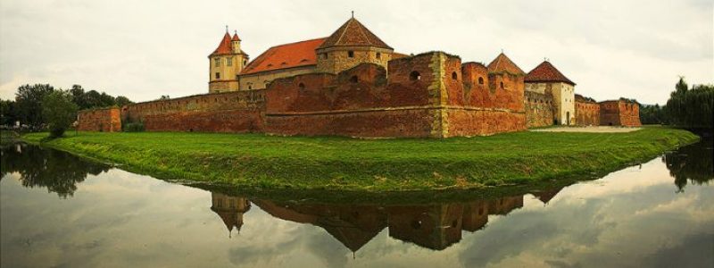 cetatea-fagaras.jpg