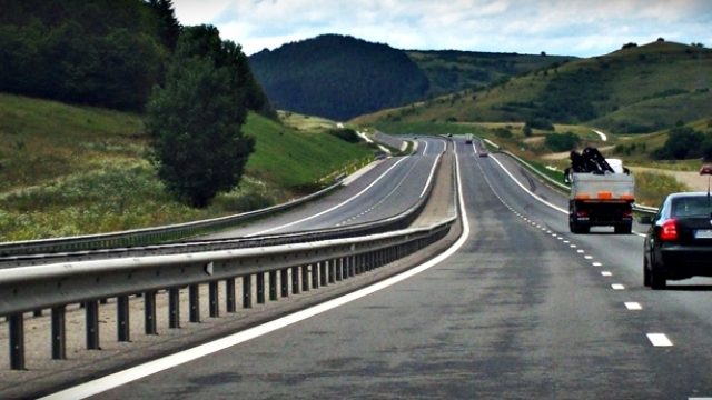 image-2011-10-18-10454555-0-autostrada-romania-lead.jpg