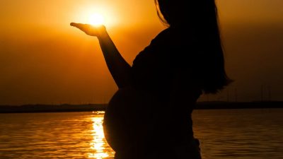 mother-belly-sunset-pregnant-woman.jpg